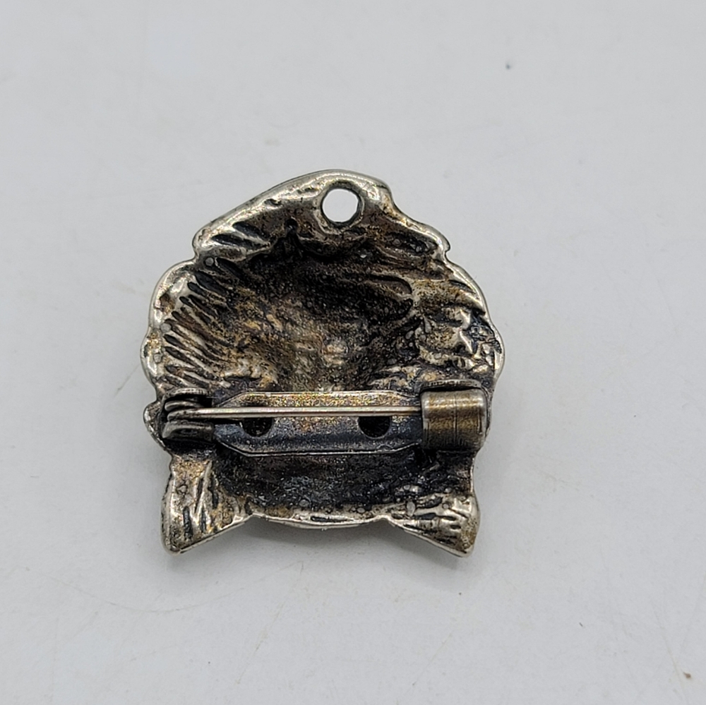 Brass Cat Face Brooch Pendant – Whimsical Vintage Tabby, Dual Use - Picture 5 of 12